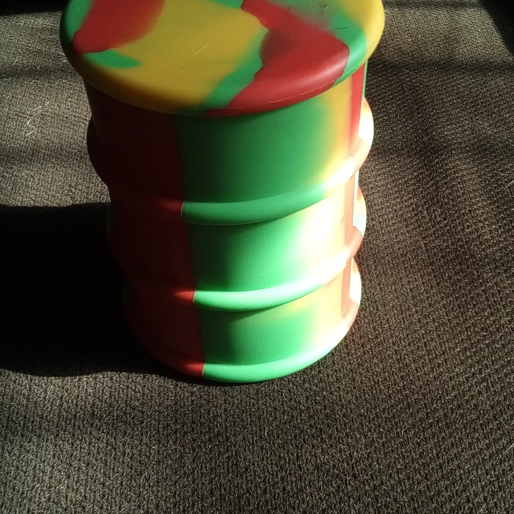Silicone container
